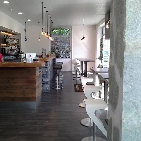 Contact Les Ailes فندق شال ليه أوكس