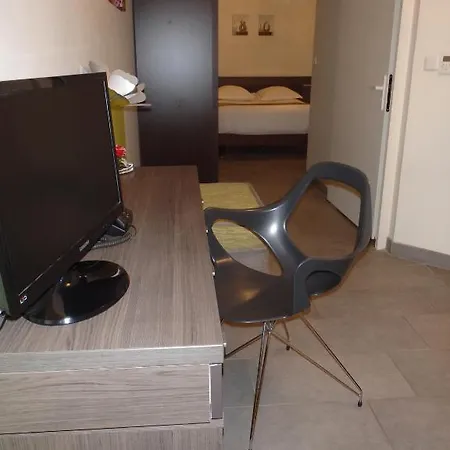 Hotel Contact Les Ailes Challes-les-Eaux