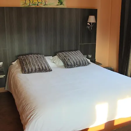 Hotel Contact Les Ailes Challes-les-Eaux