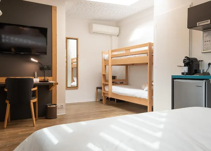 Contact Les Ailes Hotel