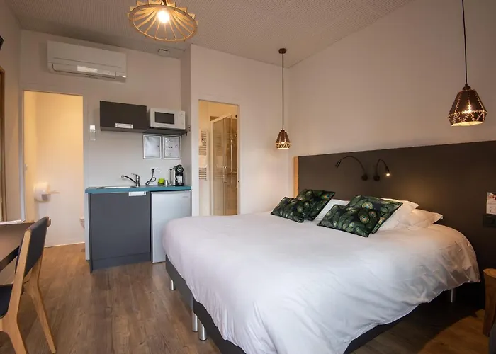 Contact Les Ailes Hotel Challes-les-Eaux